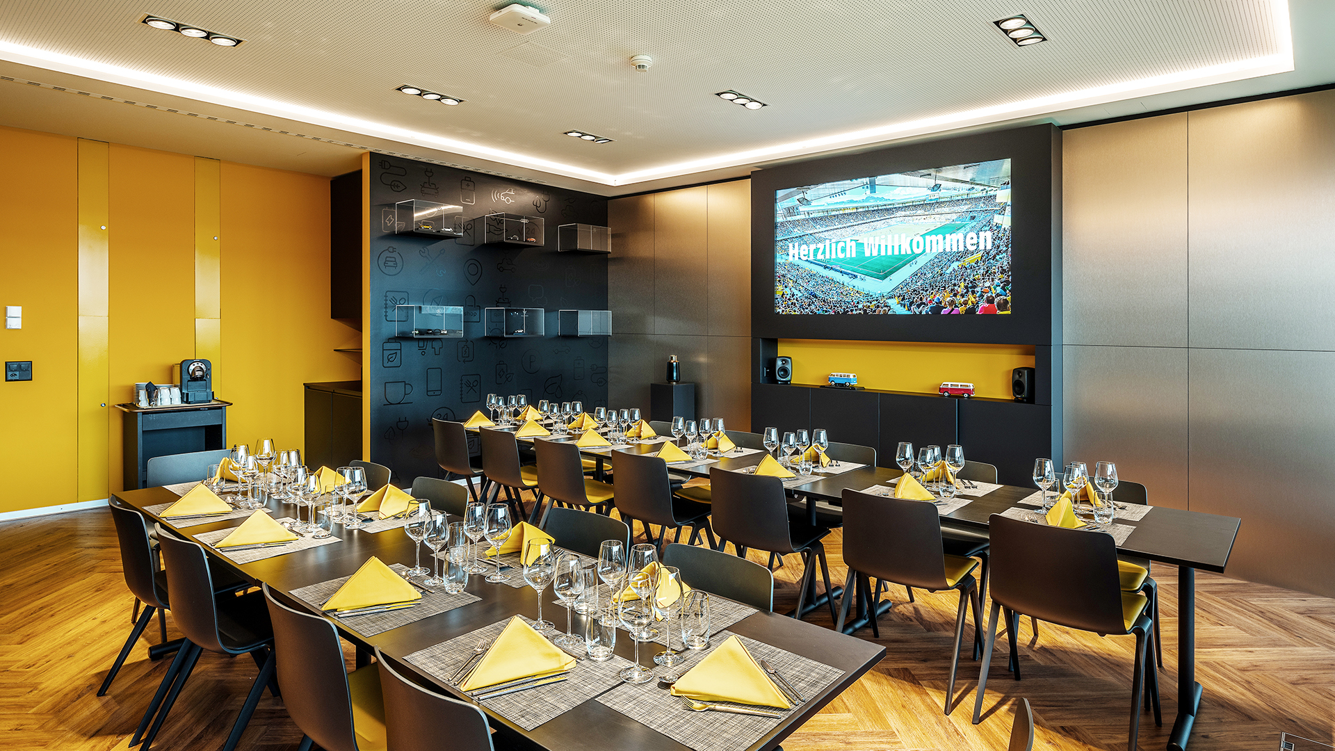 AMAG_Lounge_Innenarchitektur_2