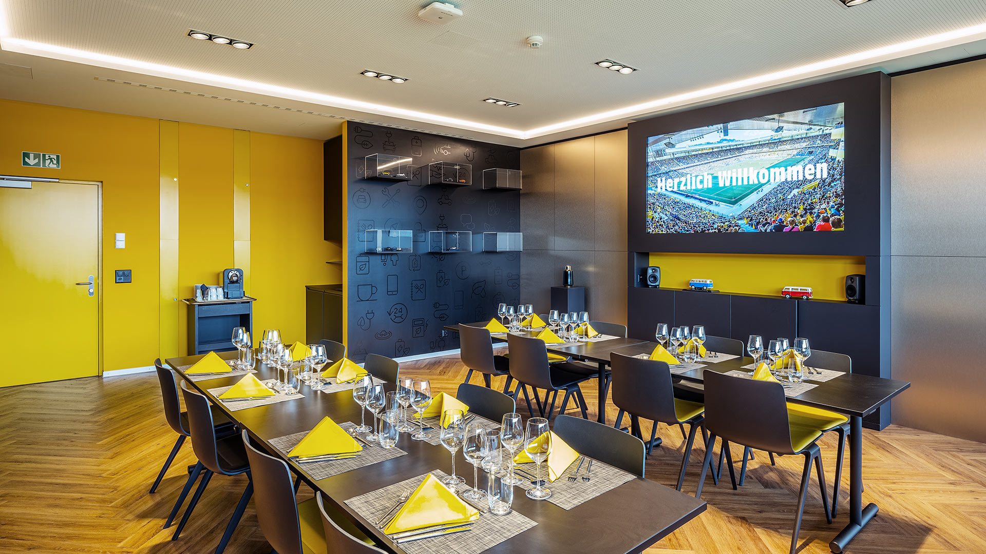 AMAG_Lounge_Innenarchitektur_6